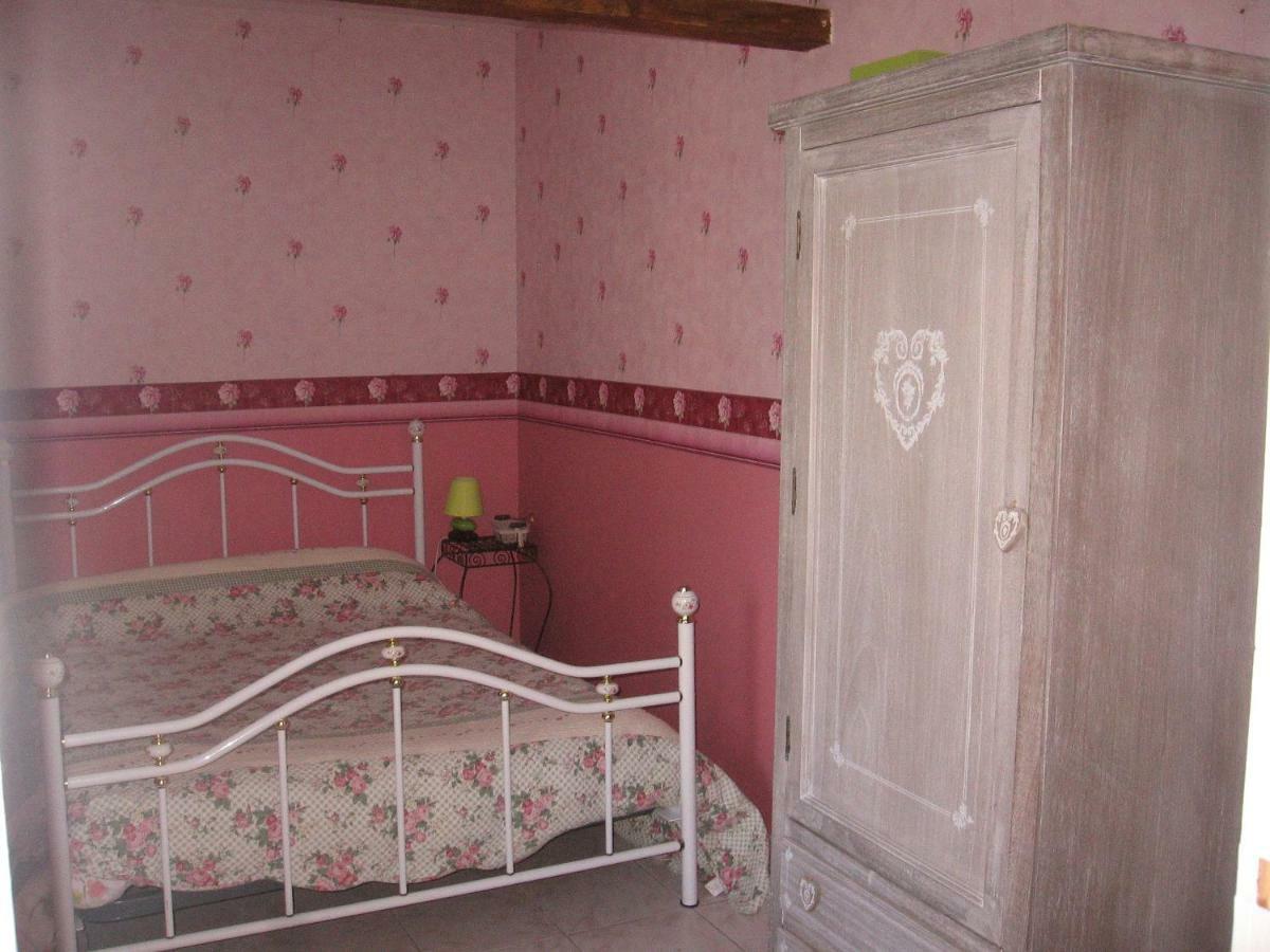 Ferme De Montigny Bed & Breakfast Asnieres-en-Bessin Eksteriør bilde