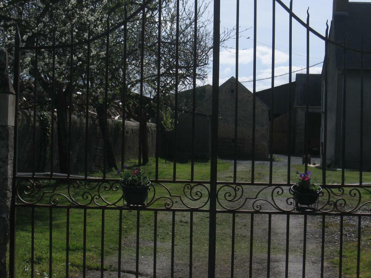 Ferme De Montigny Bed & Breakfast Asnieres-en-Bessin Eksteriør bilde